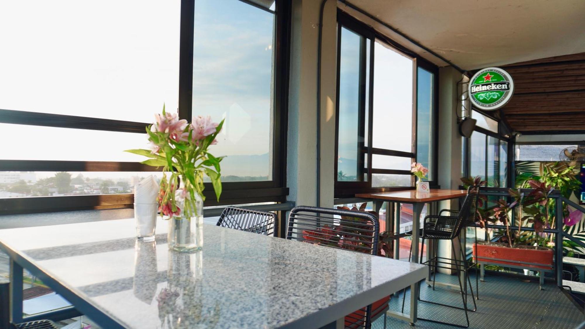 Comfort Inn 4*